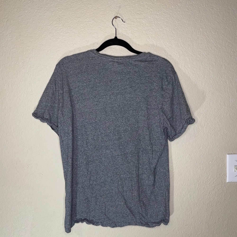 H&M gray short sleeve with pocket - Picture 3 of 3